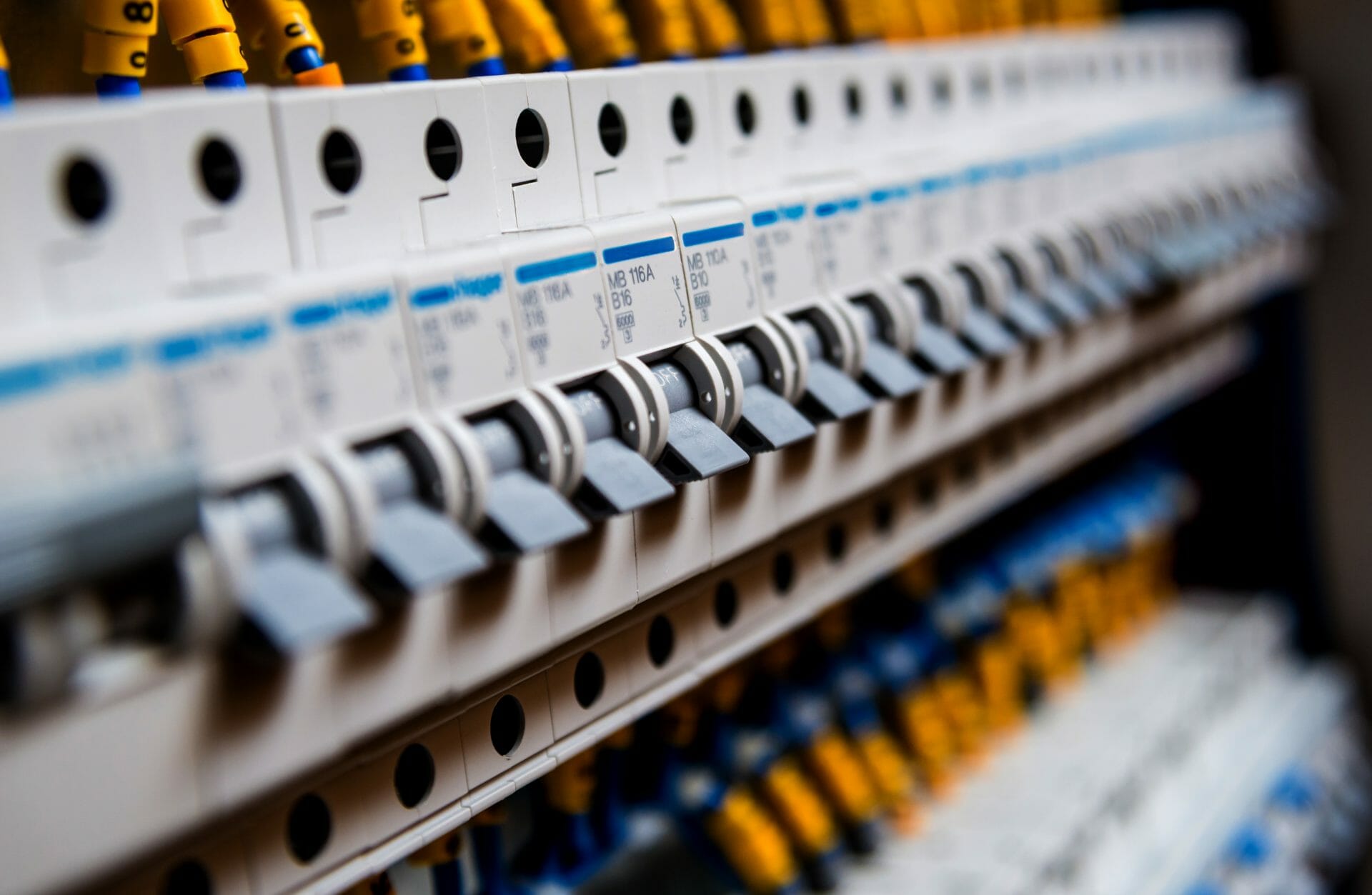 switchboard-upgrade-electrician-in-sydney-glenco-enquire-now